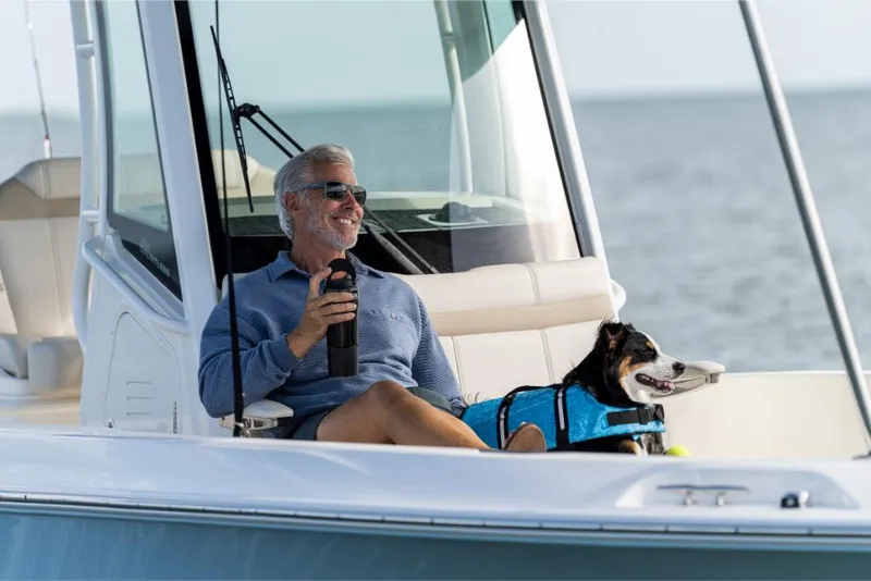 Slide: The Image of Boston Whaler 280 Dauntless 2023 - 12