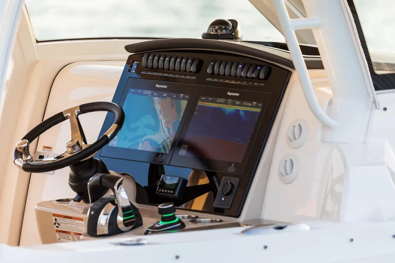 Slide: The Image of Boston Whaler 350 Realm 2026 - 23