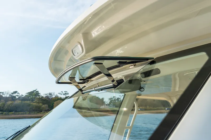 Slide: The Image of Boston Whaler 350 Realm 2026 - 33