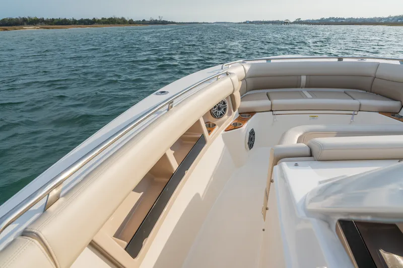 Slide: The Image of Boston Whaler 350 Realm 2026 - 38