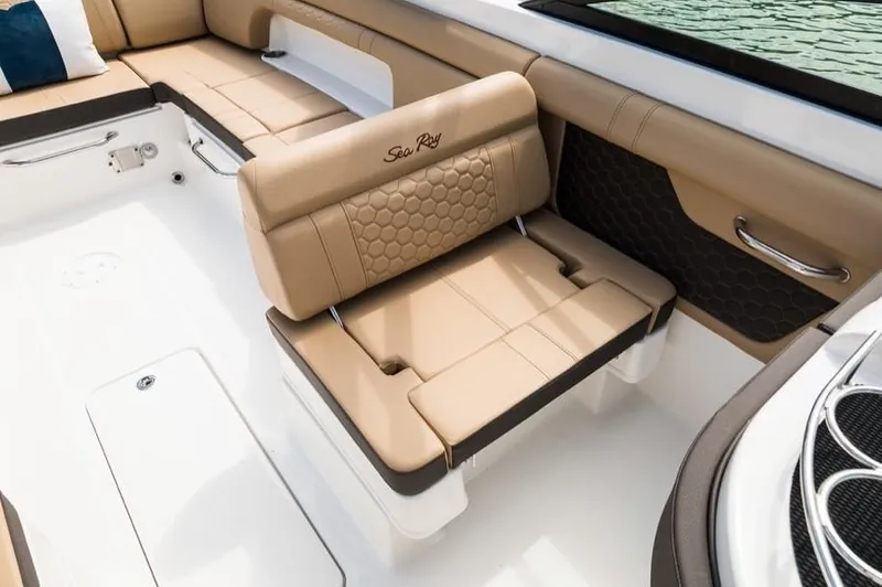 Slide: The Image of Sea Ray SDX 290 2024 - 2