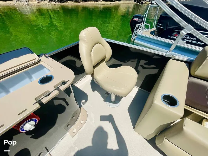 Slide: The Image of Sylvan Mirage 8520 Party Fish 2021 - 16379217