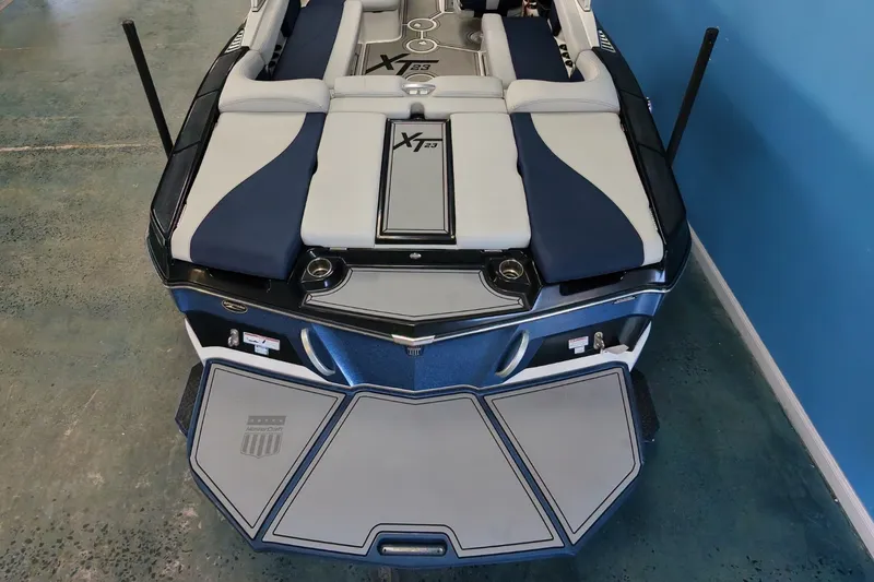 Slide: The Image of Mastercraft XT23 2021 - 5