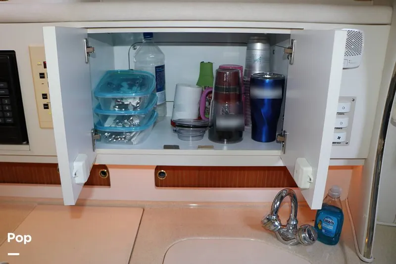 Slide: The Image of Sea Ray 310 Sundancer 1999 - 16337553