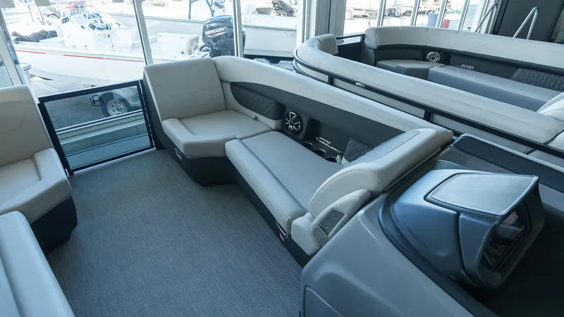 Slide: The Image of Harris Sunliner 230 2026 - 6