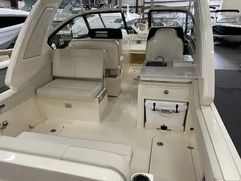 Slide: The Image of Scout 277 Dorado 2024 - 13