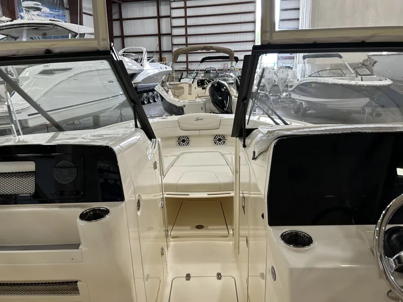 Slide: The Image of Scout 277 Dorado 2024 - 8