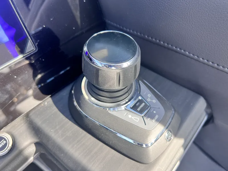 Slide: The Image of Bennington 27RXSB 2026 - 13