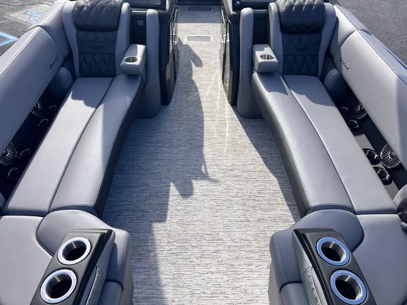 Slide: The Image of Bennington 27RXSB 2026 - 20