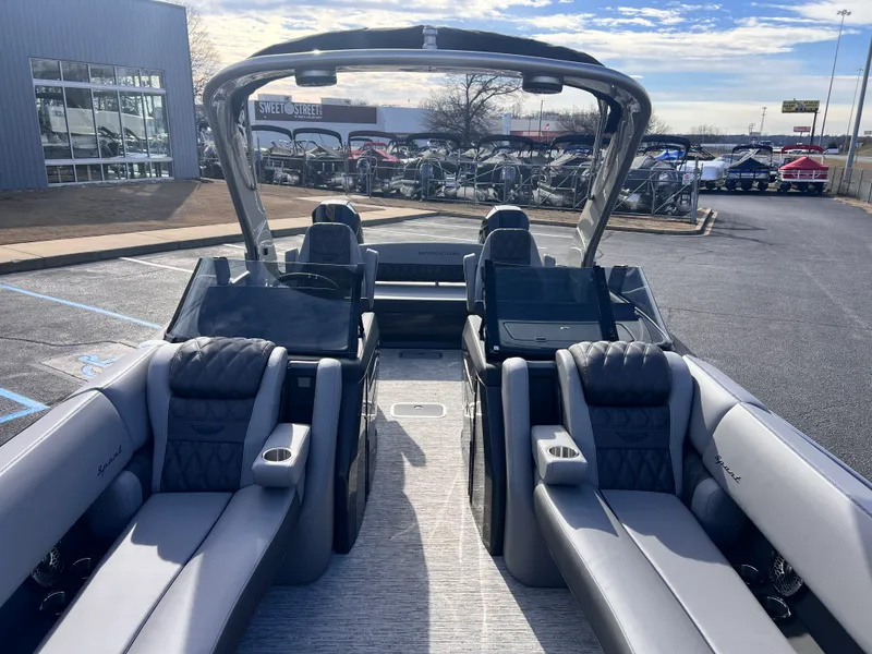 Slide: The Image of Bennington 27RXSB 2026 - 21