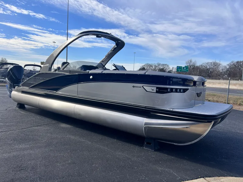 Slide: The Image of Bennington 27RXSB 2026 - 3