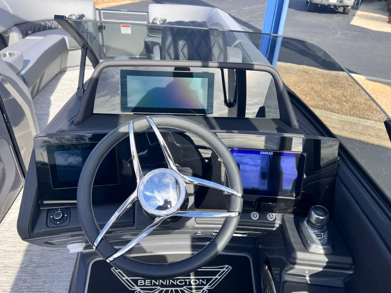 Slide: The Image of Bennington 27RXSB 2026 - 9