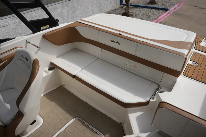 Slide: The Image of Sea Ray SPX 190 2018 - 12