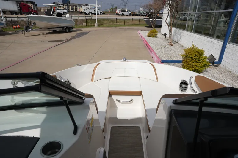 Slide: The Image of Sea Ray SPX 190 2018 - 26