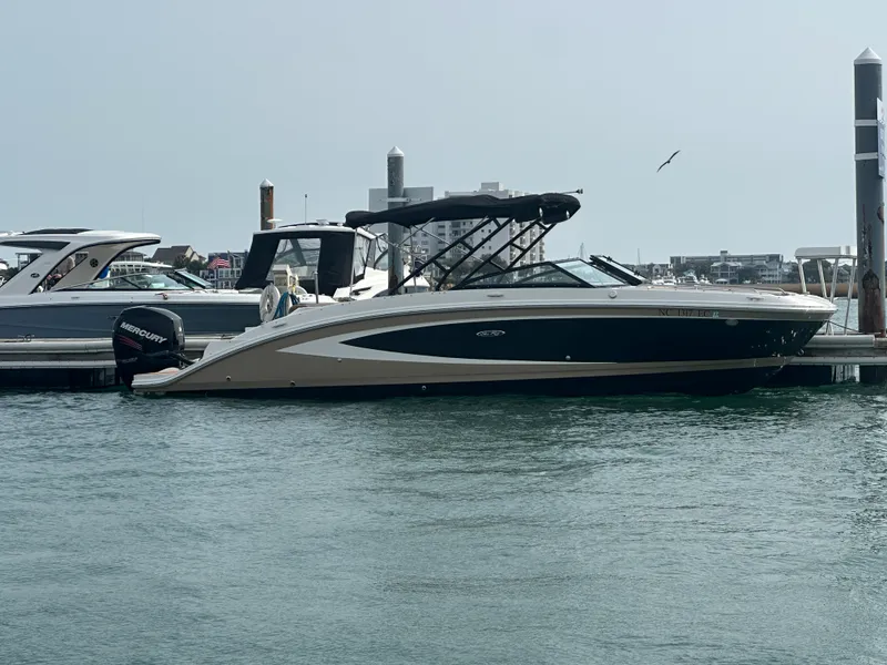 The Image of Sea Ray 270 SDX OUTBOARD 2015 - undefined