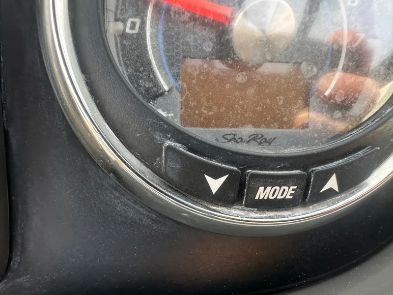 Slide: The Image of Sea Ray 270 SDX OUTBOARD 2015 - 18