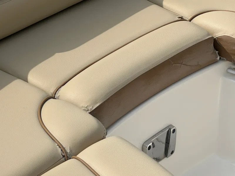 Slide: The Image of Sea Ray 270 SDX OUTBOARD 2015 - 4