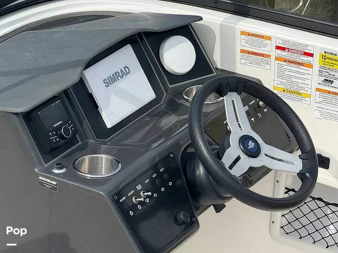 Slide: The Image of Bayliner VR6 OB 2025 - 16339733