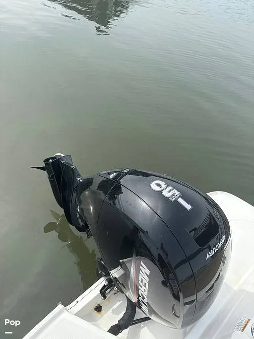 Slide: The Image of Bayliner VR6 OB 2025 - 16339742