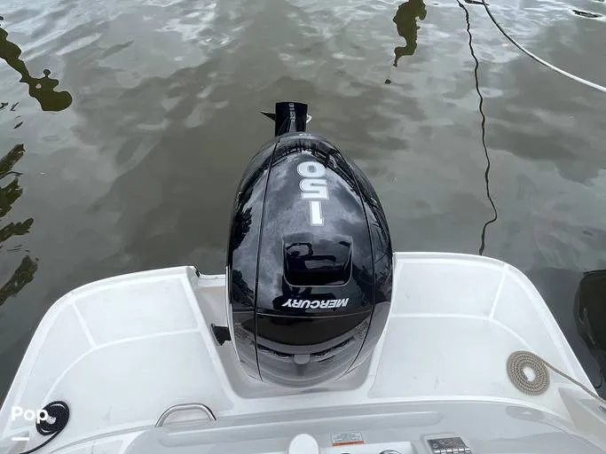 Slide: The Image of Bayliner VR6 OB 2025 - 16339755