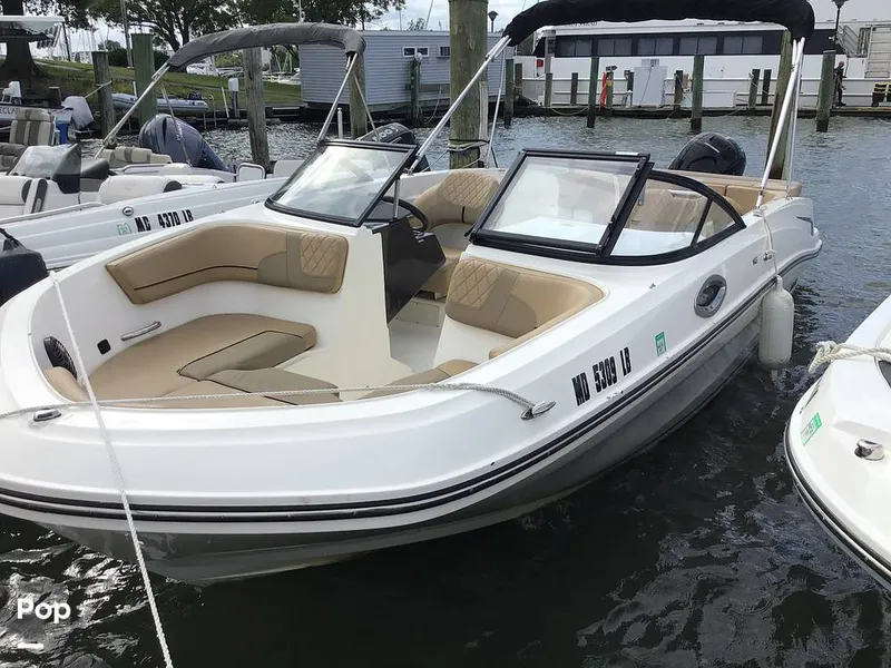 Slide: The Image of Bayliner VR6 OB 2025 - 16783250