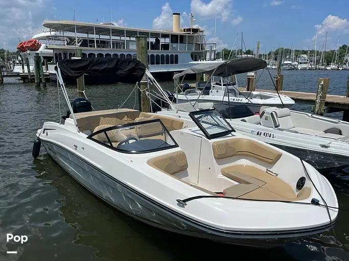 Slide: The Image of Bayliner VR6 OB 2025 - 16339760