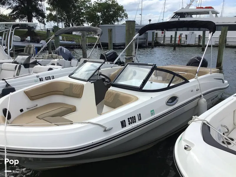 Slide: The Image of Bayliner VR6 OB 2025 - 16783251