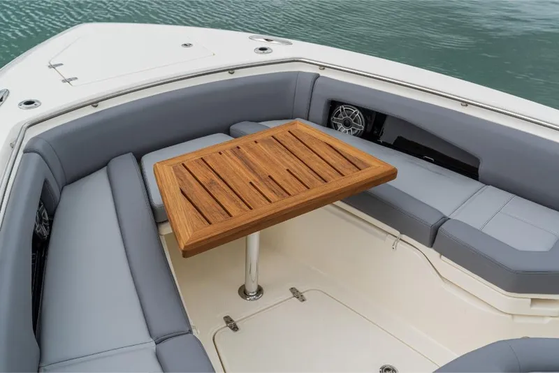 Slide: The Image of Boston Whaler 360 Outrage 2026 - 118