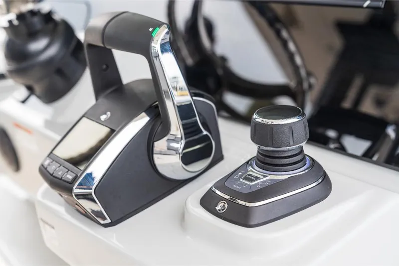 Slide: The Image of Boston Whaler 360 Outrage 2026 - 85