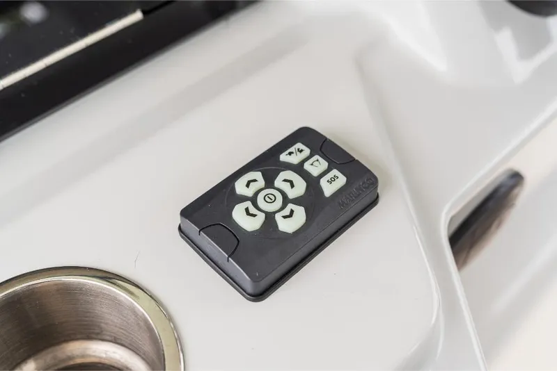 Slide: The Image of Boston Whaler 360 Outrage 2026 - 89