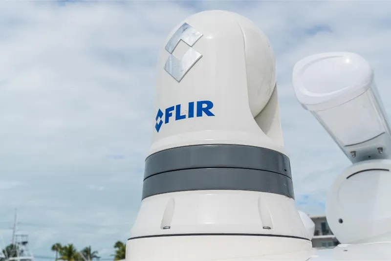 Slide: The Image of Boston Whaler 360 Outrage 2026 - 94