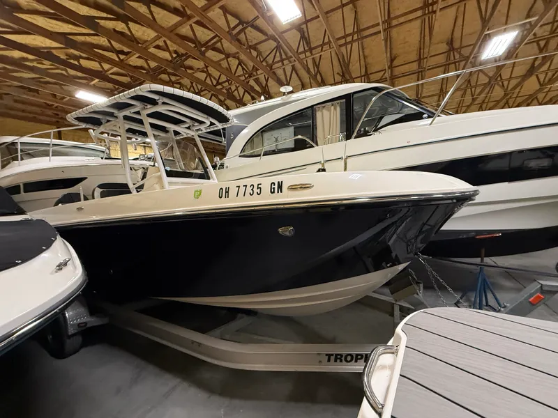 The Image of Bayliner TROPHY CC24 2023 - undefined