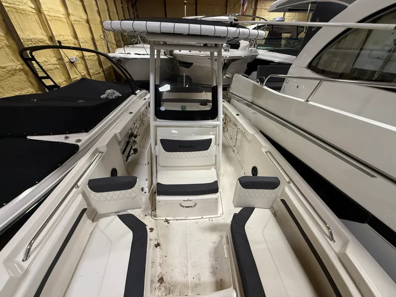 Slide: The Image of Bayliner TROPHY CC24 2023 - 5