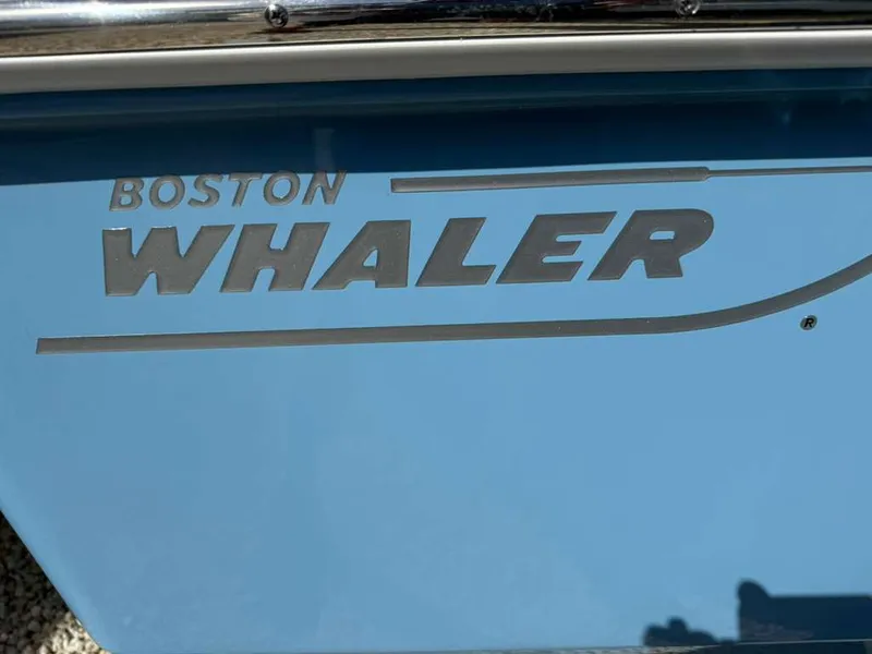 Slide: The Image of Boston Whaler 170 Montauk 2026 - 19
