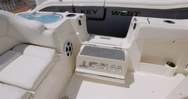 Slide: The Image of Key West Boats 263 FS 2025 - 10
