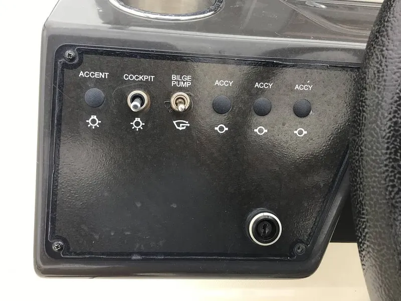Slide: The Image of Bayliner VR6 OB 2024 - 16782569
