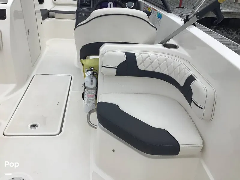 Slide: The Image of Bayliner VR6 OB 2024 - 16782558