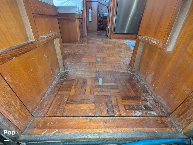 Slide: The Image of Marine Trader Tradewinds 47 1987 - 16365635