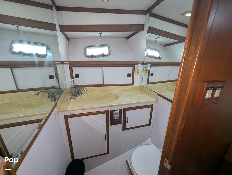 Slide: The Image of Marine Trader Tradewinds 47 1987 - 16365646