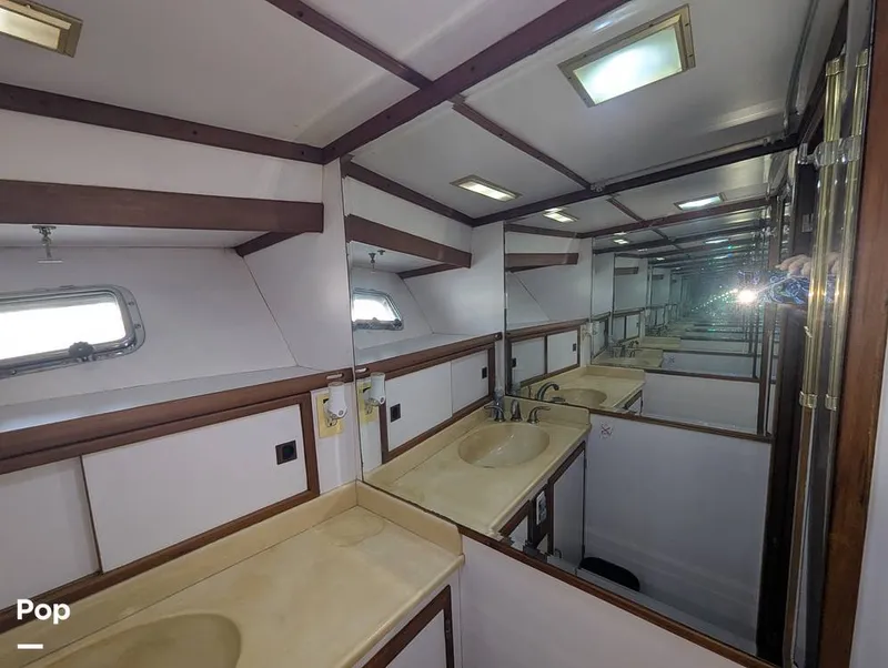 Slide: The Image of Marine Trader Tradewinds 47 1987 - 16365650