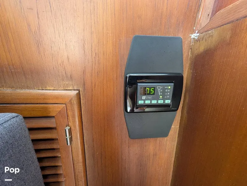 Slide: The Image of Marine Trader Tradewinds 47 1987 - 16365532