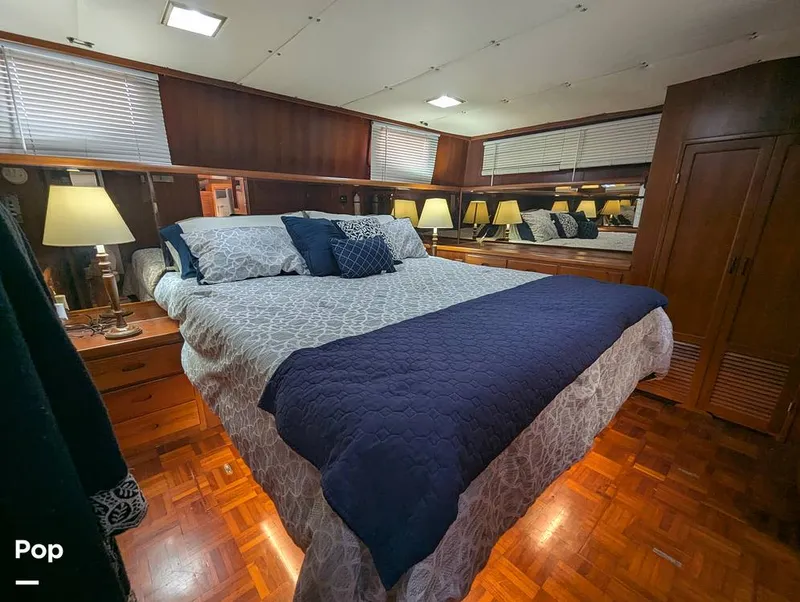 Slide: The Image of Marine Trader Tradewinds 47 1987 - 16365540