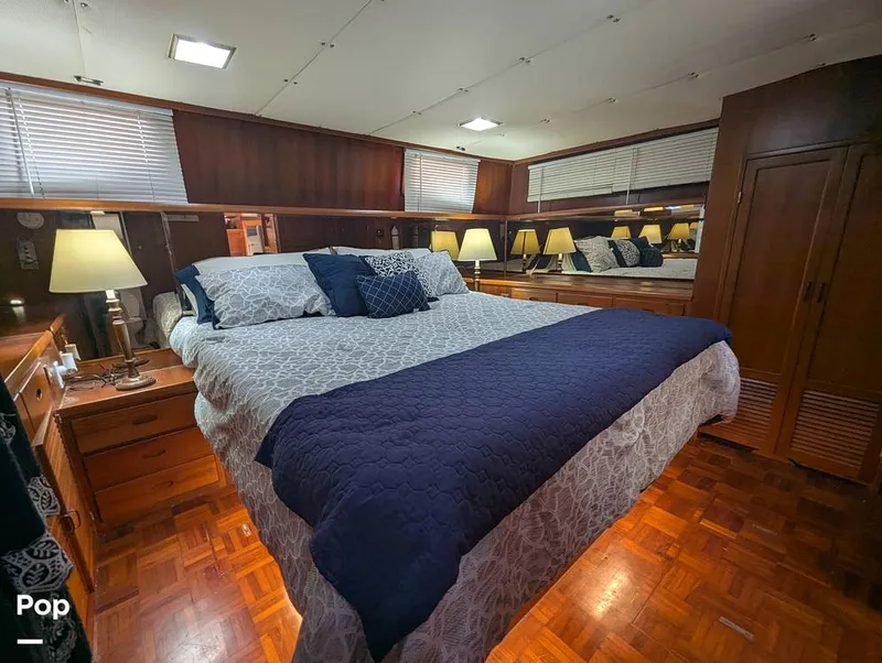 Slide: The Image of Marine Trader Tradewinds 47 1987 - 16365541