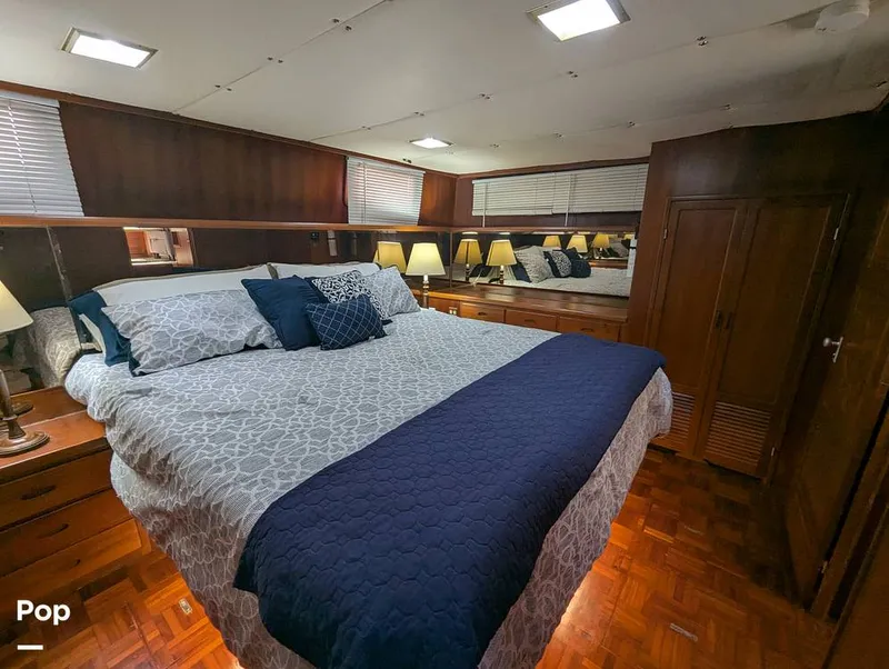 Slide: The Image of Marine Trader Tradewinds 47 1987 - 16365561