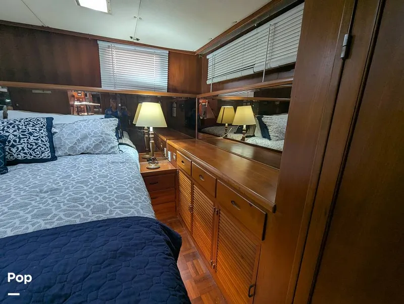 Slide: The Image of Marine Trader Tradewinds 47 1987 - 16365562