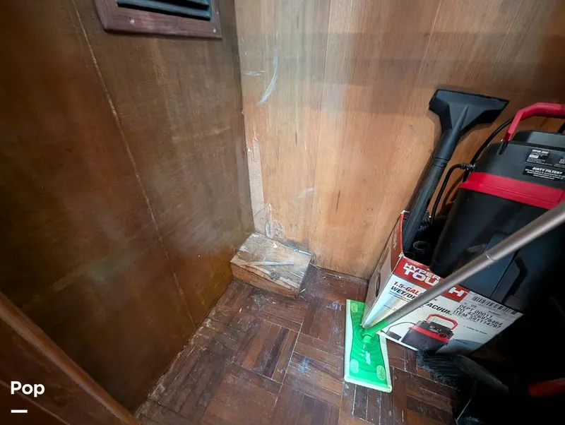 Slide: The Image of Marine Trader Tradewinds 47 1987 - 16365567