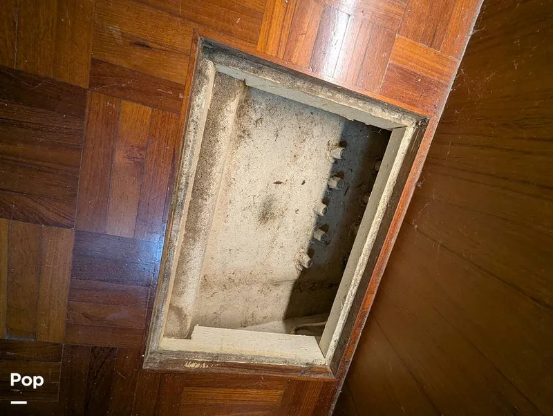 Slide: The Image of Marine Trader Tradewinds 47 1987 - 16365571