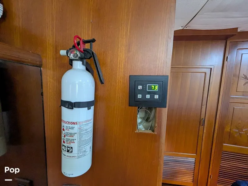 Slide: The Image of Marine Trader Tradewinds 47 1987 - 16365572