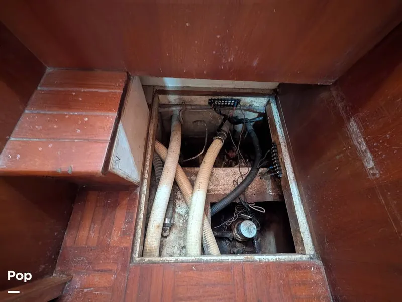 Slide: The Image of Marine Trader Tradewinds 47 1987 - 16365578