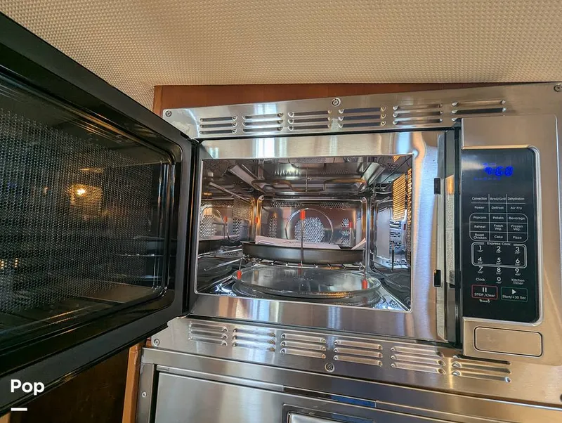 Slide: The Image of Marine Trader Tradewinds 47 1987 - 16365585